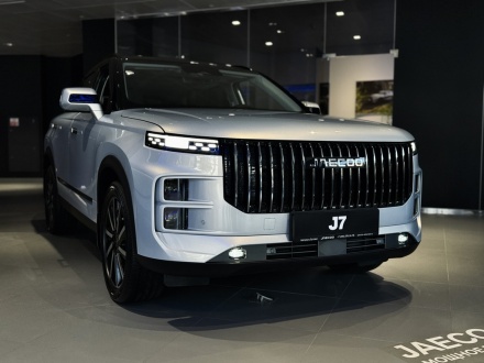 J7