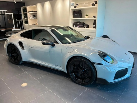 911